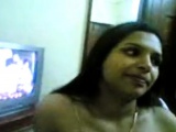 Sexy mature indian lady shows of her nice tits and teasing o