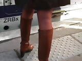 Sexy commuted in train with sexy brown boots & crossed legs 